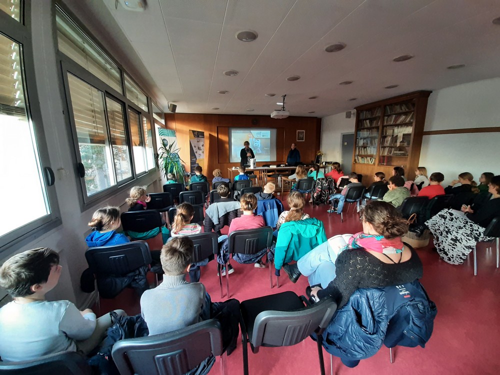 Accueil d'une des classes lauréates à l'ATILF